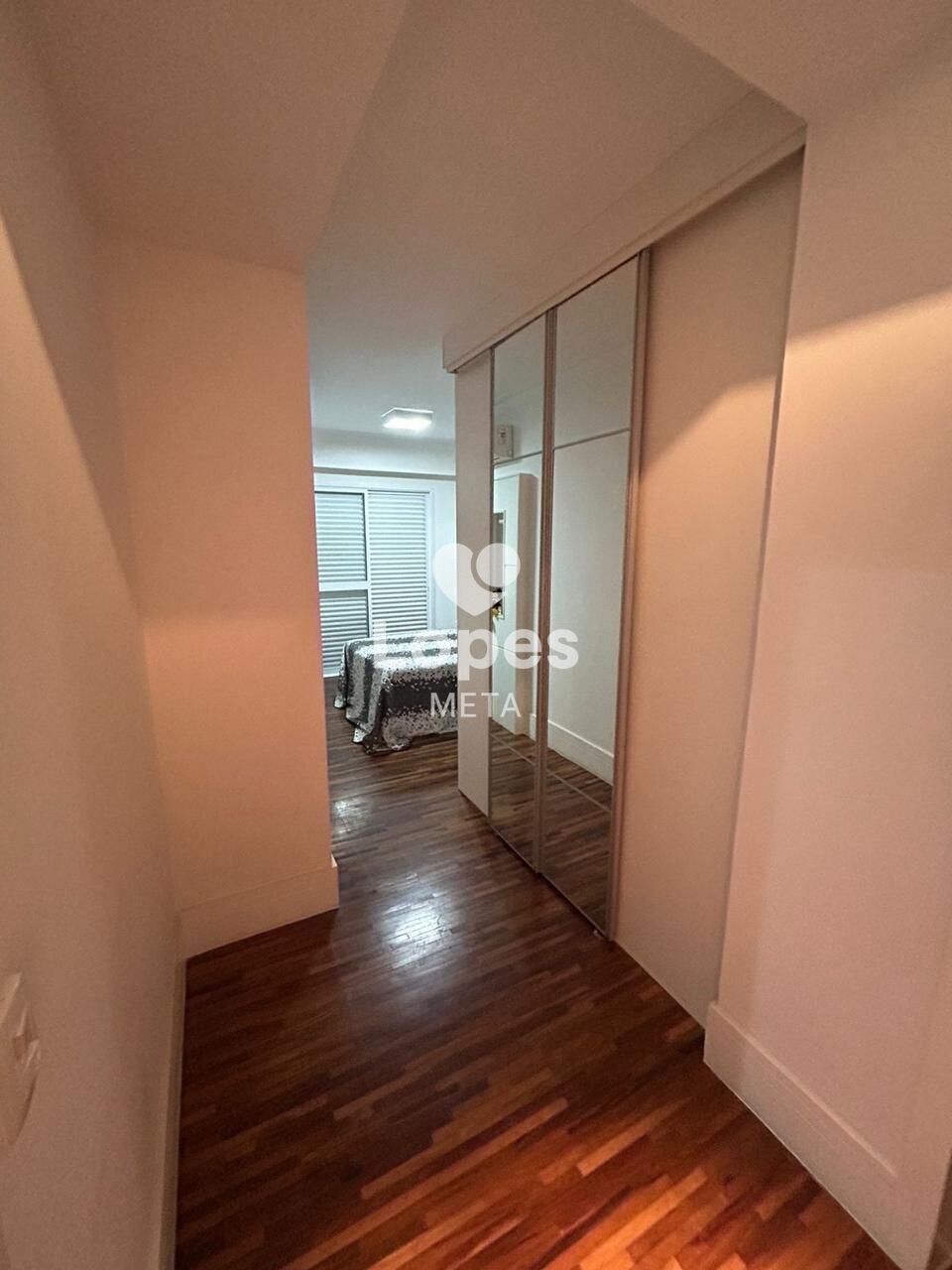 Apartamento para alugar com 3 quartos, 156m² - Foto 19