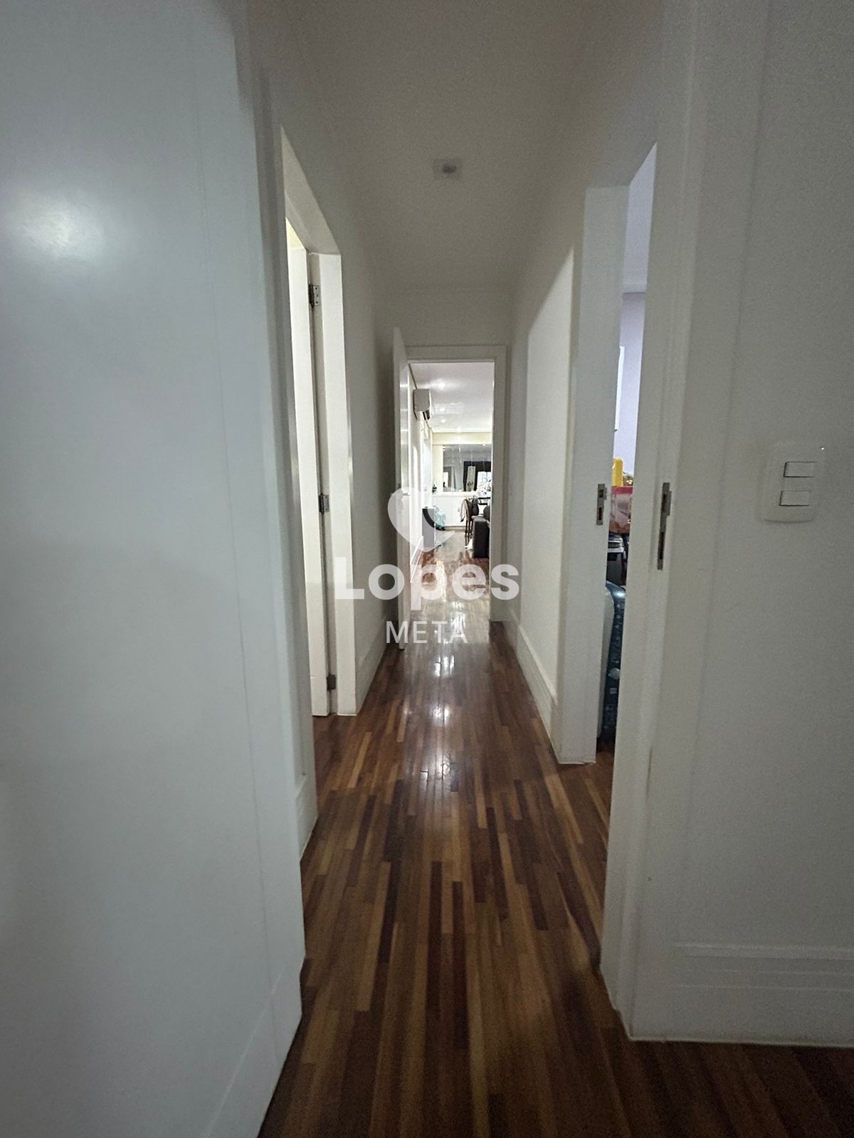 Apartamento para alugar com 3 quartos, 156m² - Foto 13