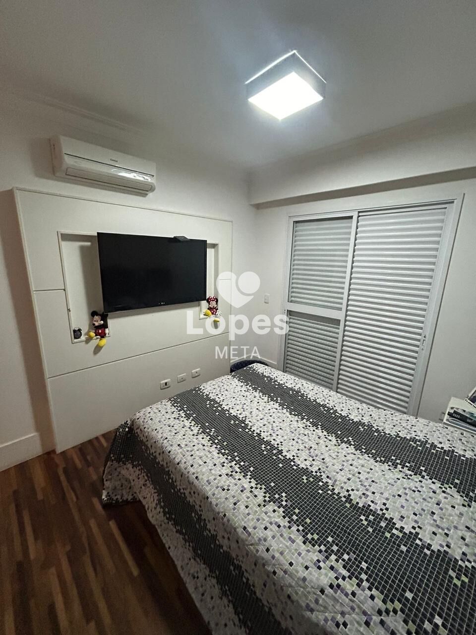 Apartamento para alugar com 3 quartos, 156m² - Foto 17