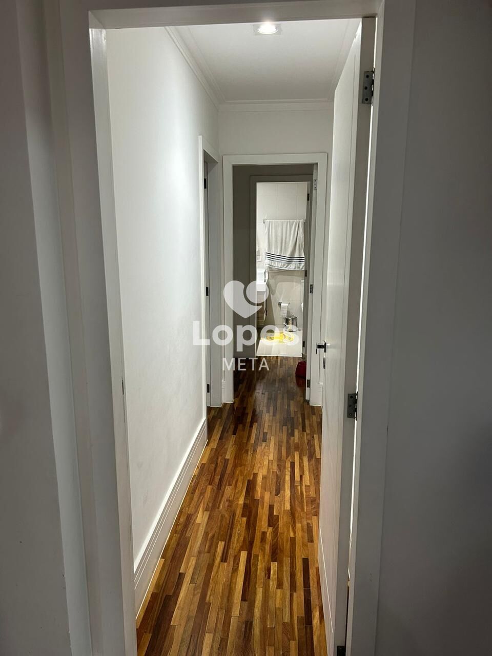 Apartamento para alugar com 3 quartos, 156m² - Foto 23