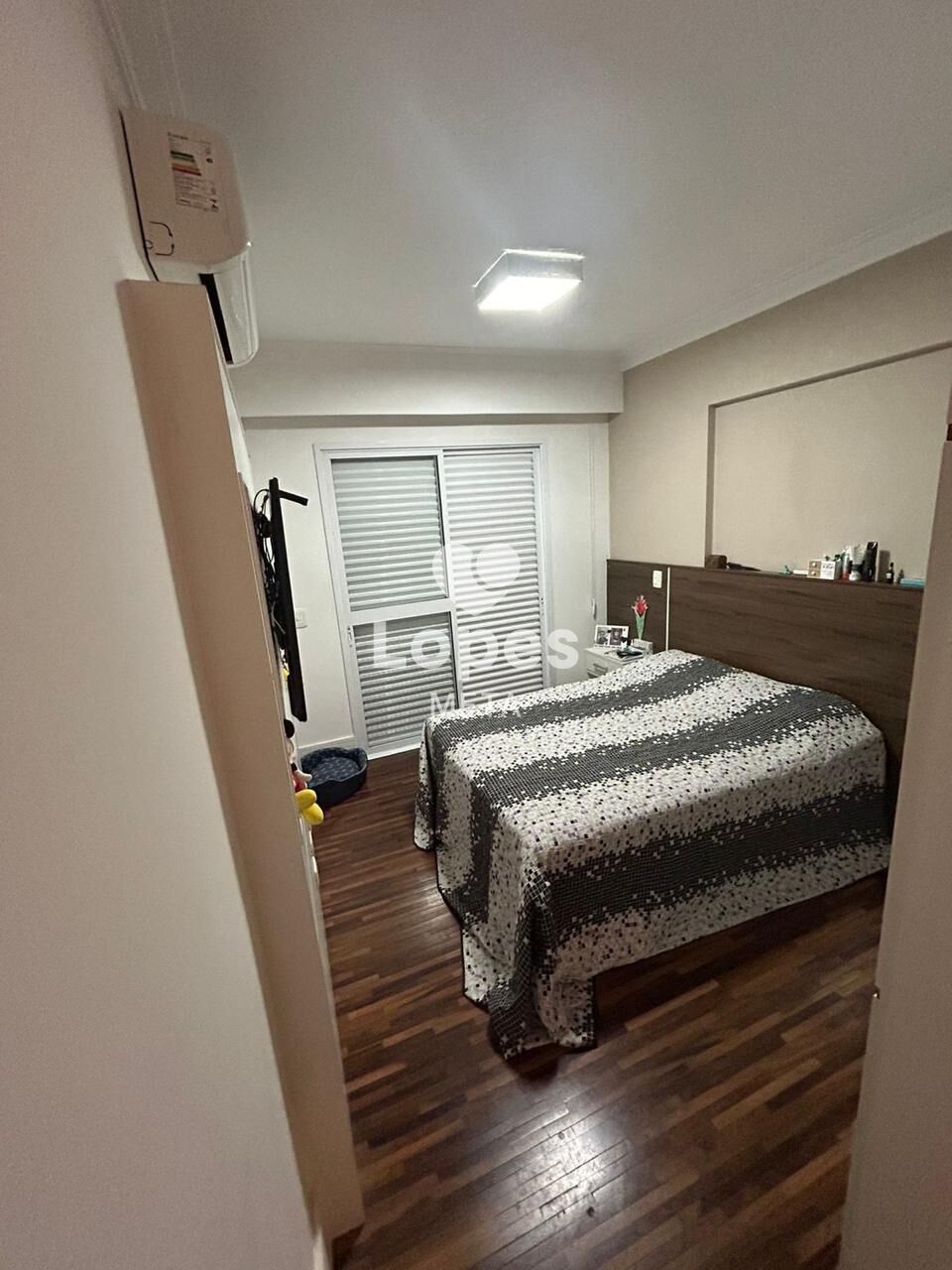 Apartamento para alugar com 3 quartos, 156m² - Foto 18