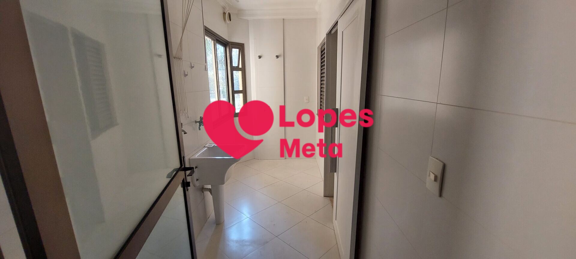 Apartamento para alugar com 3 quartos, 147m² - Foto 14