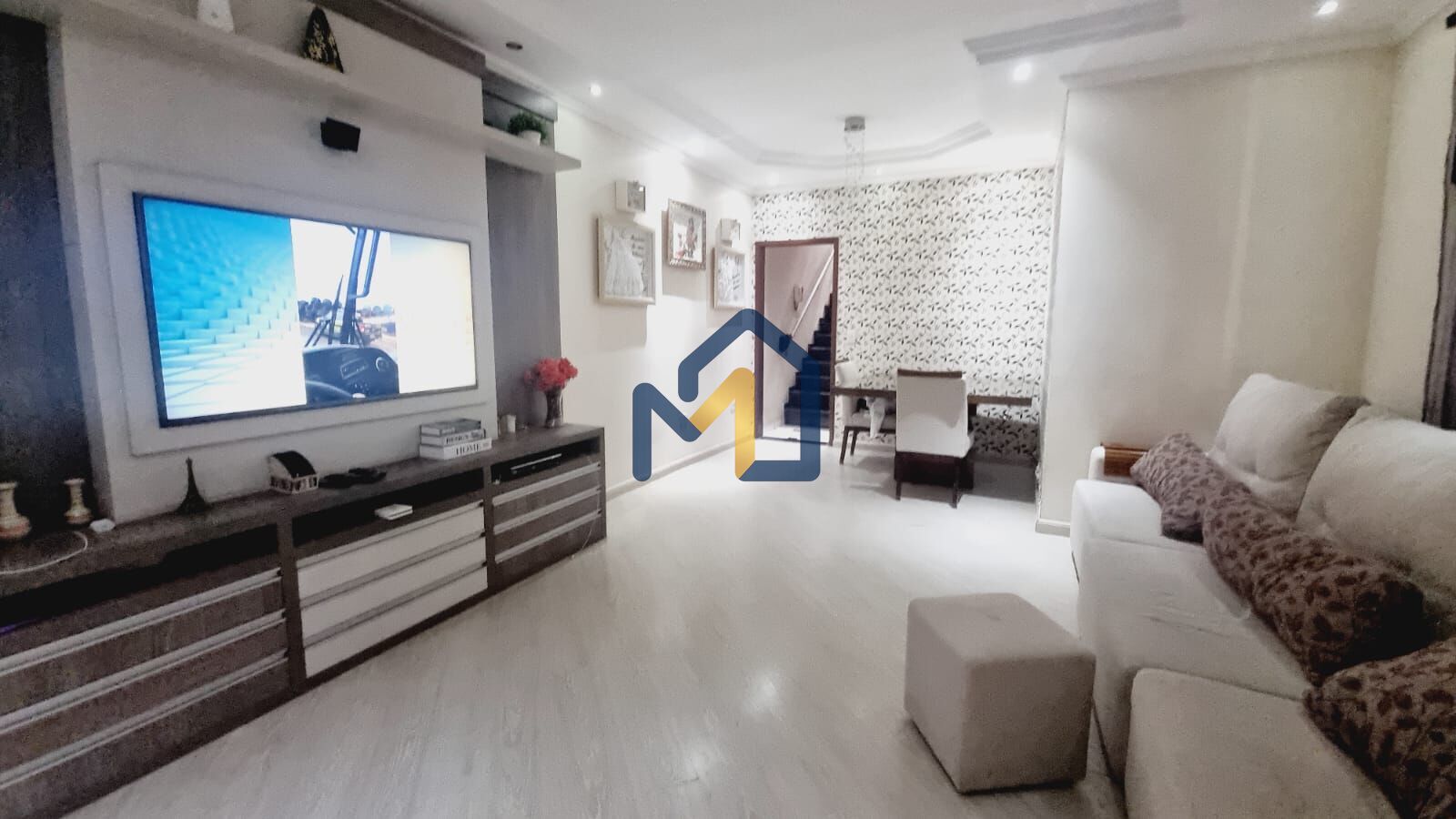 Sobrado, 3 quartos, 184 m² - Foto 1