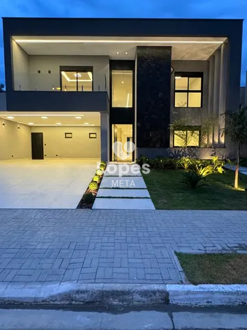 Casa de Condomínio à venda com 4 quartos, 400m² - Foto 2