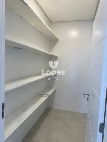 Casa de Condomínio à venda com 4 quartos, 400m² - Foto 10