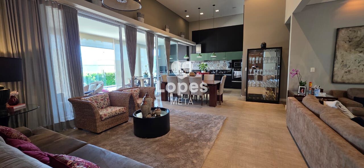 Casa, 3 quartos, 260 m² - Foto 1