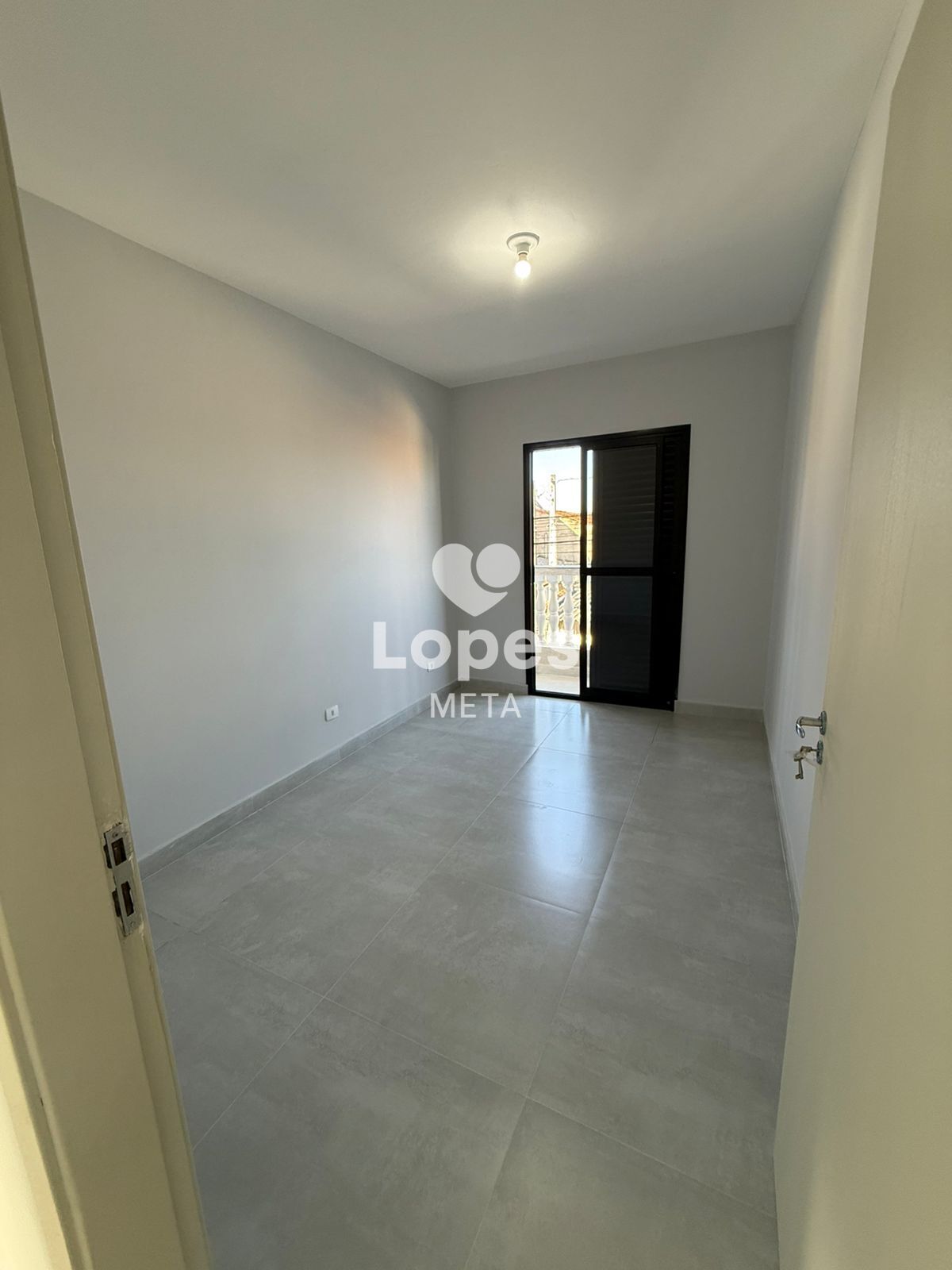 Casa à venda com 3 quartos, 169m² - Foto 8