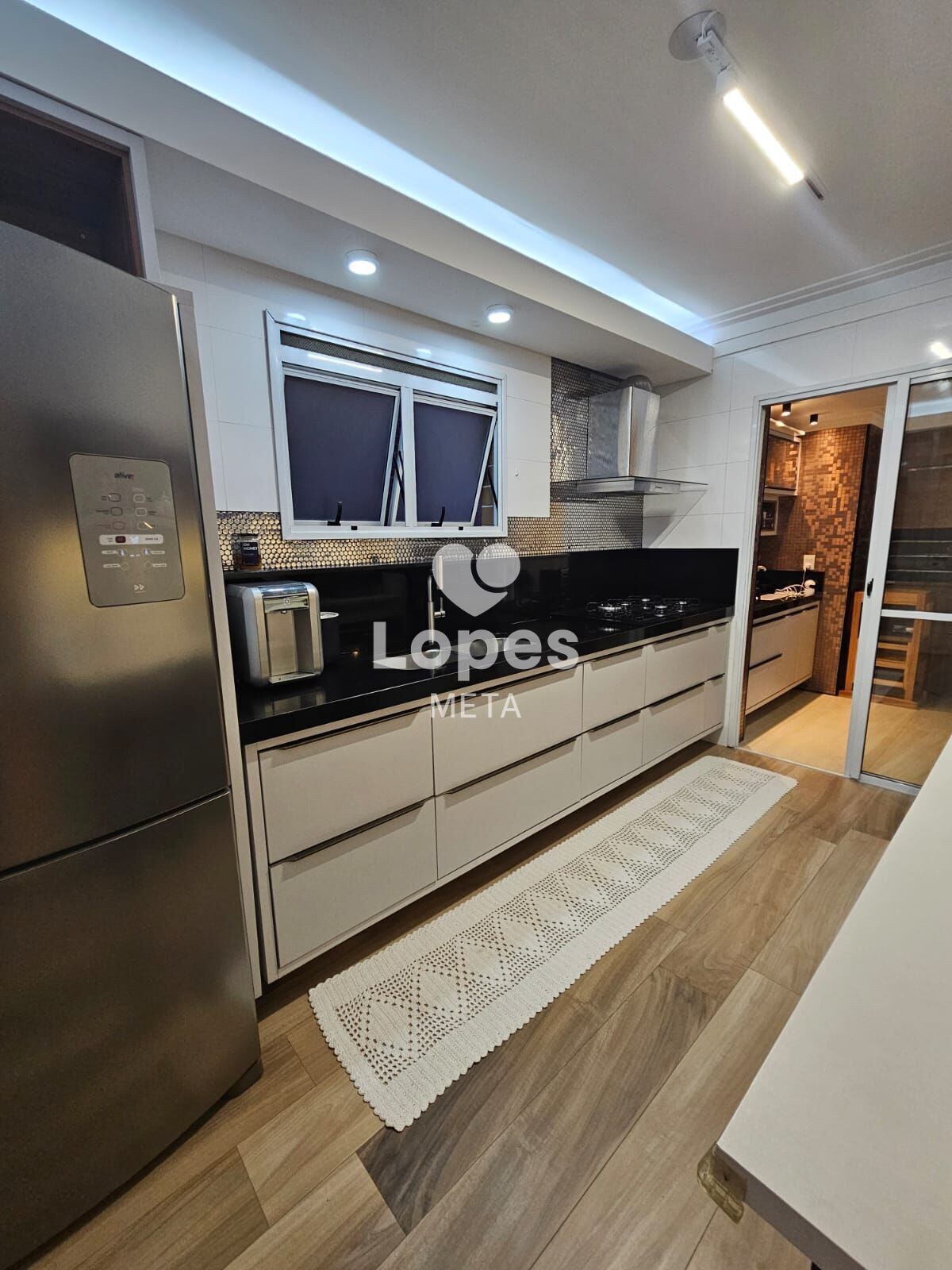 Apartamento à venda com 3 quartos, 182m² - Foto 10