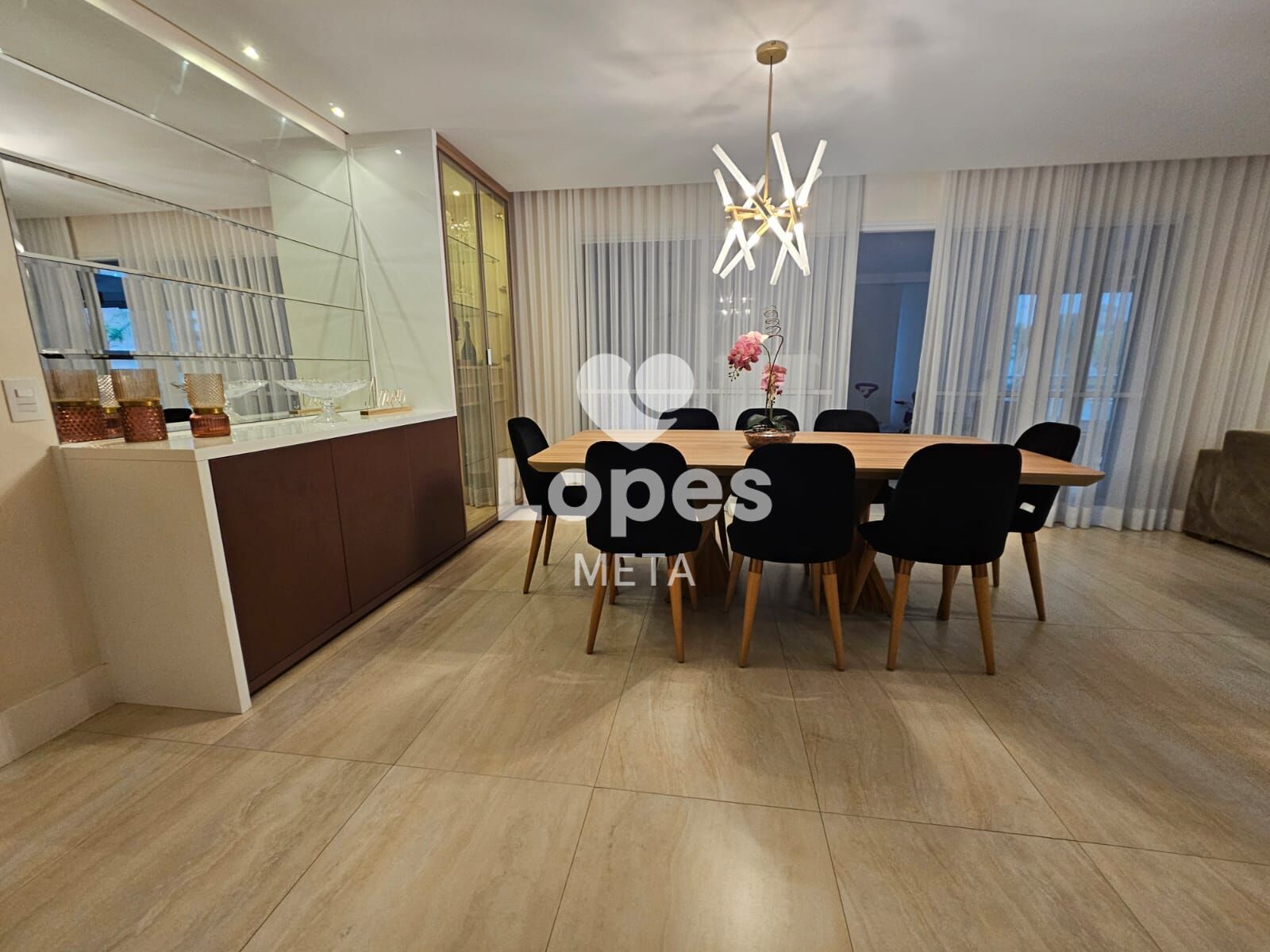 Apartamento à venda com 3 quartos, 182m² - Foto 8