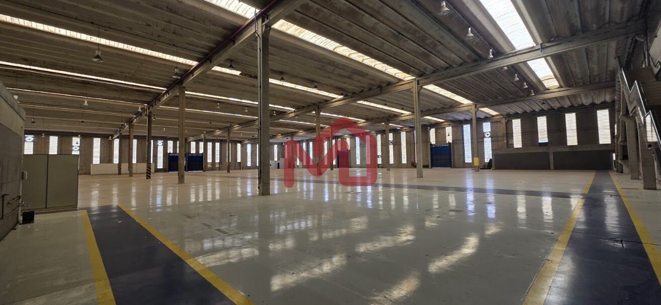 Depósito-Galpão, 10000 m² - Foto 8
