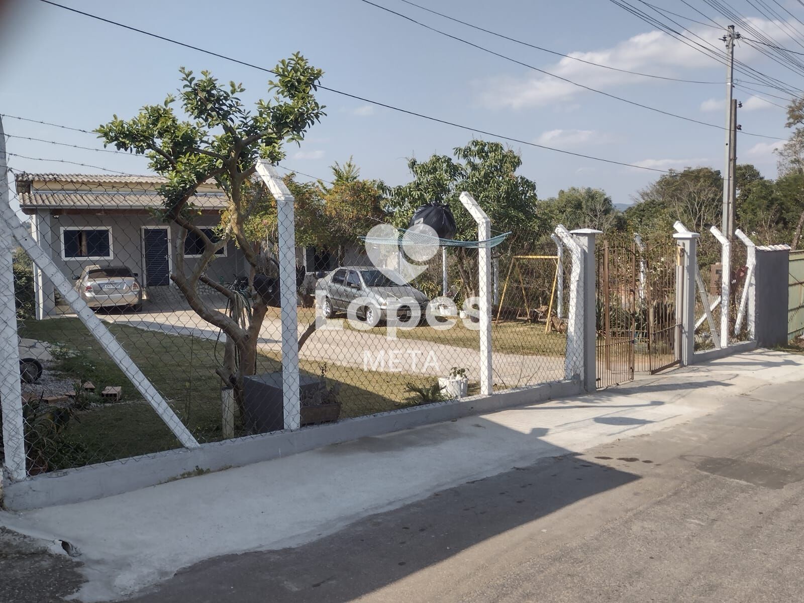 Chácara à venda com 3 quartos, 1300m² - Foto 2