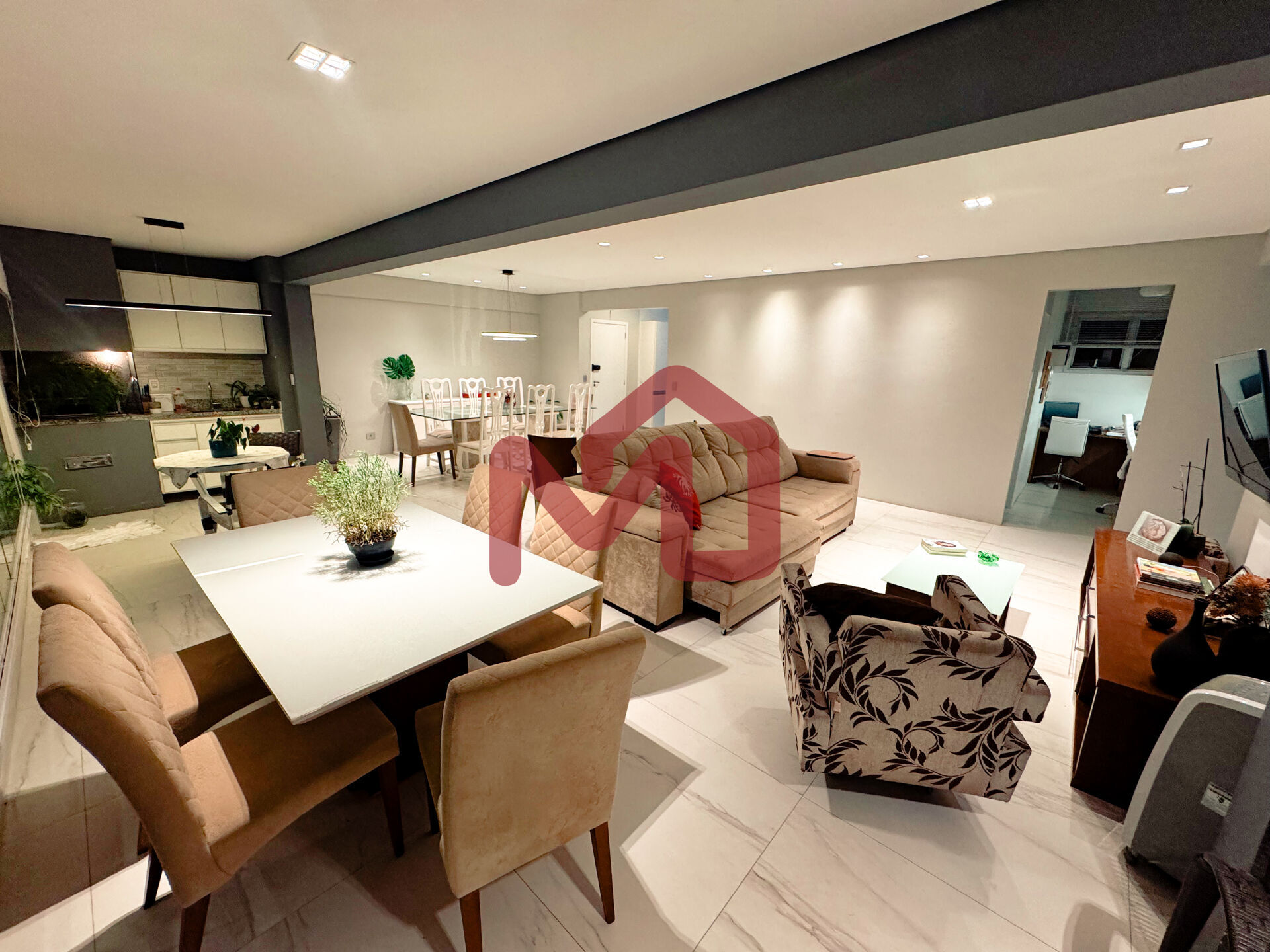 Apartamento, 3 quartos, 156 m² - Foto 2