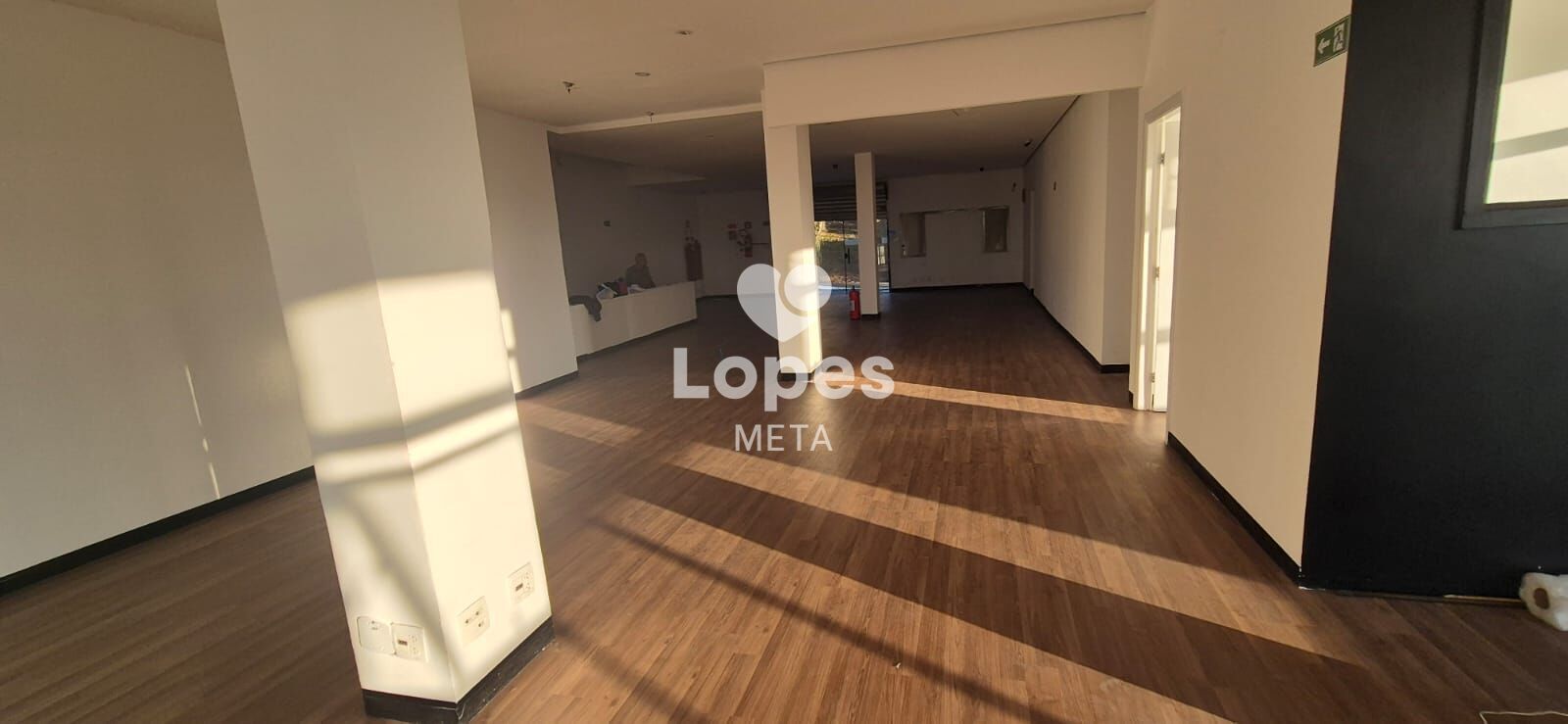 Prédio Inteiro para alugar, 1400m² - Foto 15