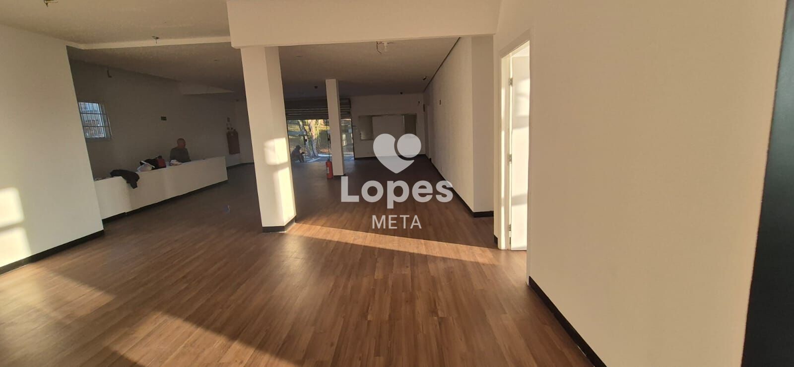 Prédio Inteiro para alugar, 1400m² - Foto 17
