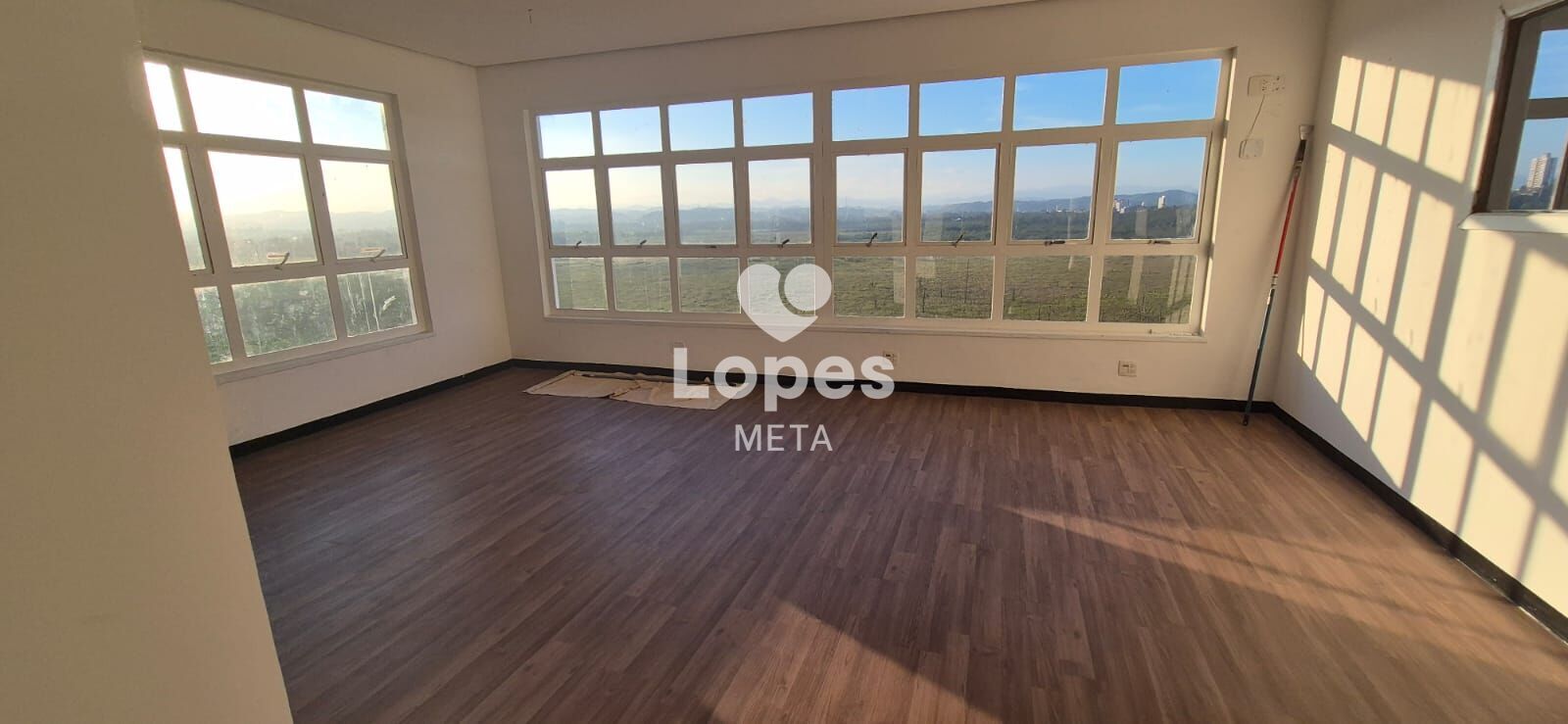 Prédio Inteiro para alugar, 1400m² - Foto 18