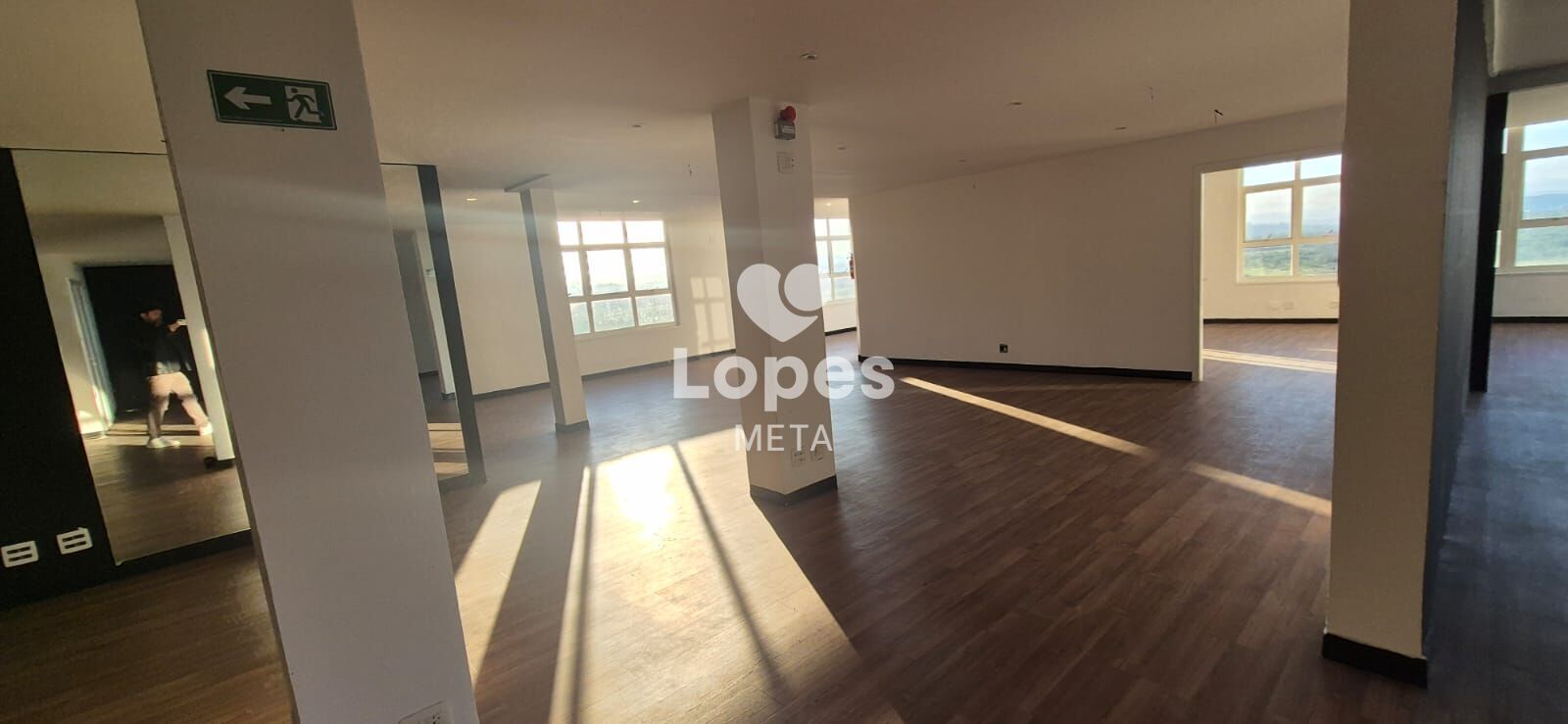 Prédio Inteiro para alugar, 1400m² - Foto 8
