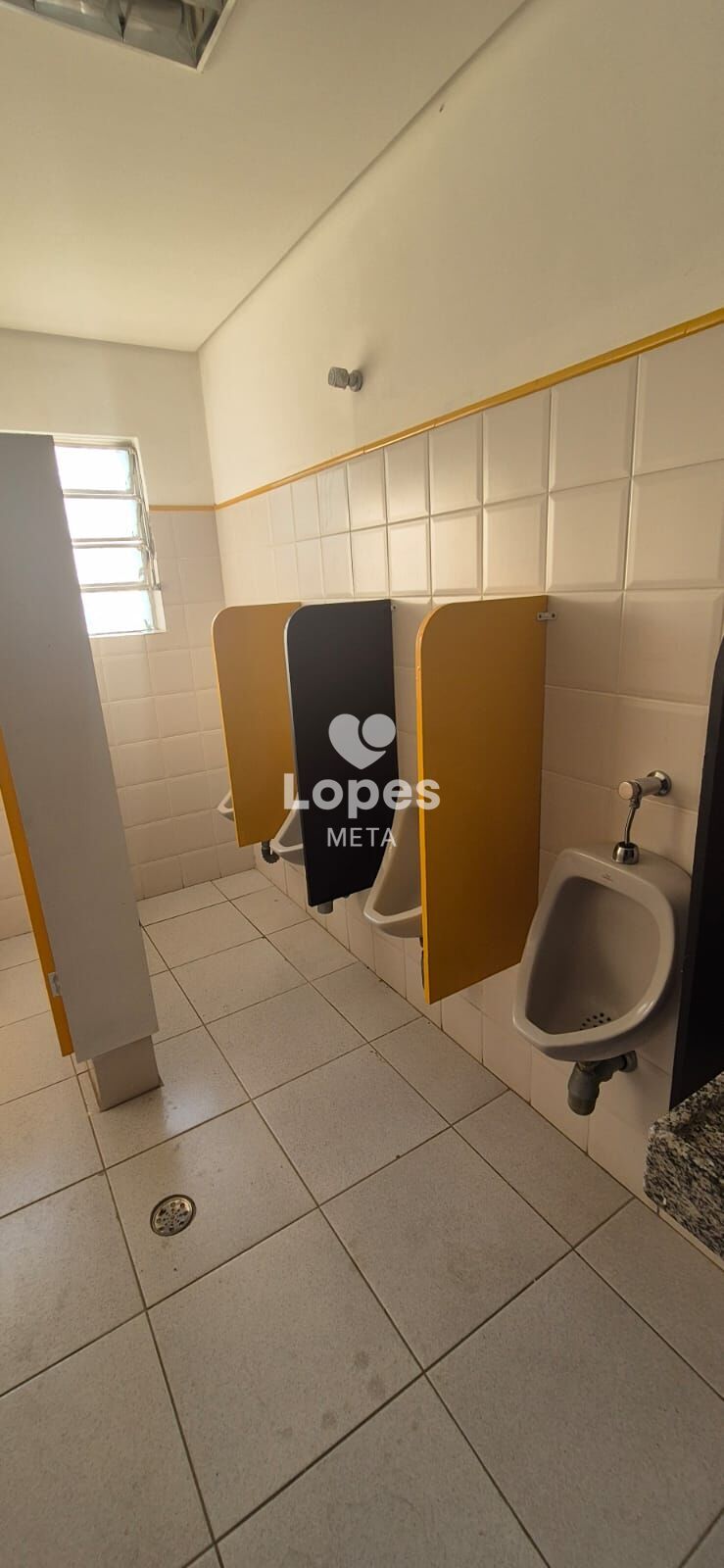 Prédio Inteiro para alugar, 1400m² - Foto 27