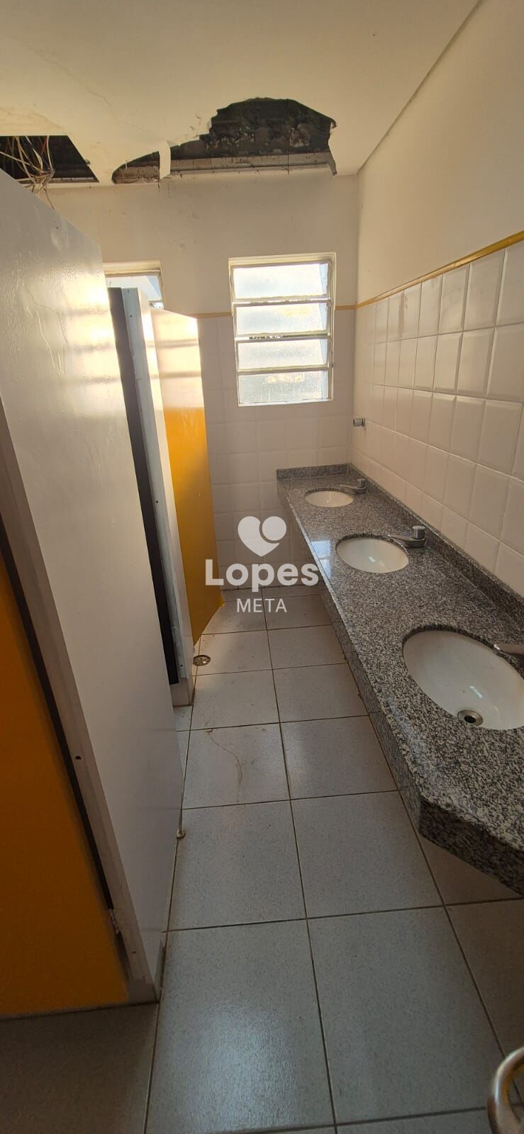 Prédio Inteiro para alugar, 1400m² - Foto 29
