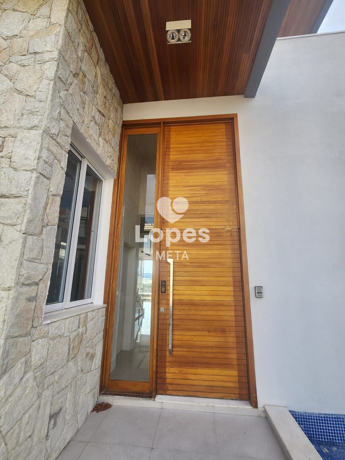 Casa à venda com 4 quartos, 450m² - Foto 4