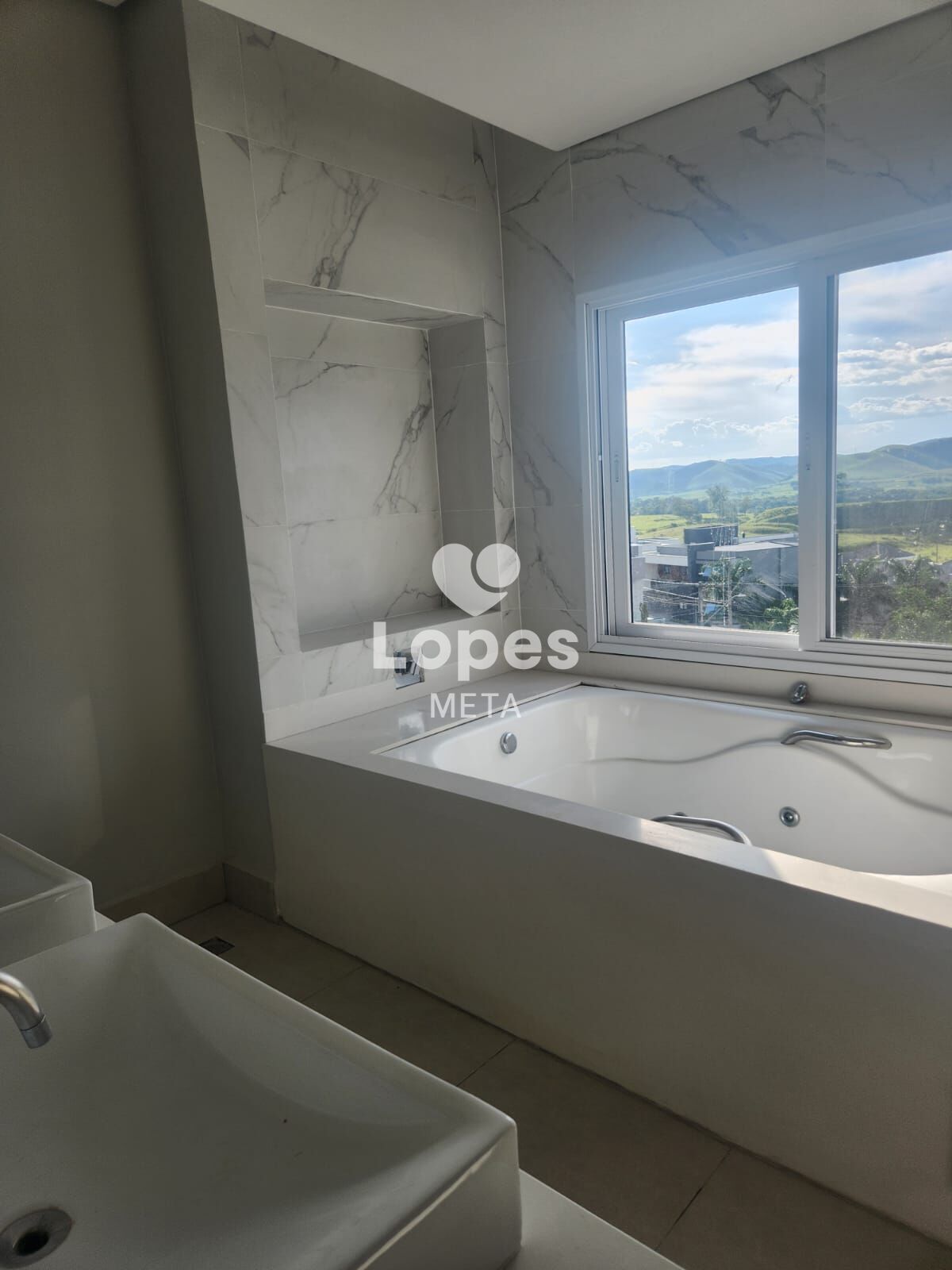 Casa à venda com 4 quartos, 450m² - Foto 38