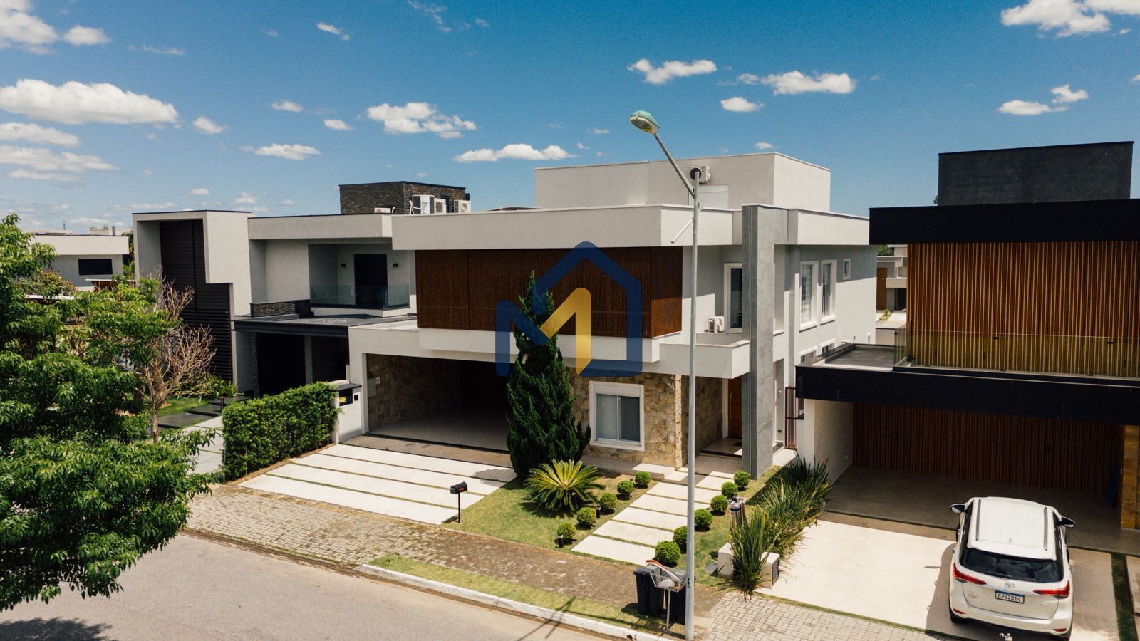 Casa, 5 quartos, 340 m² - Foto 1