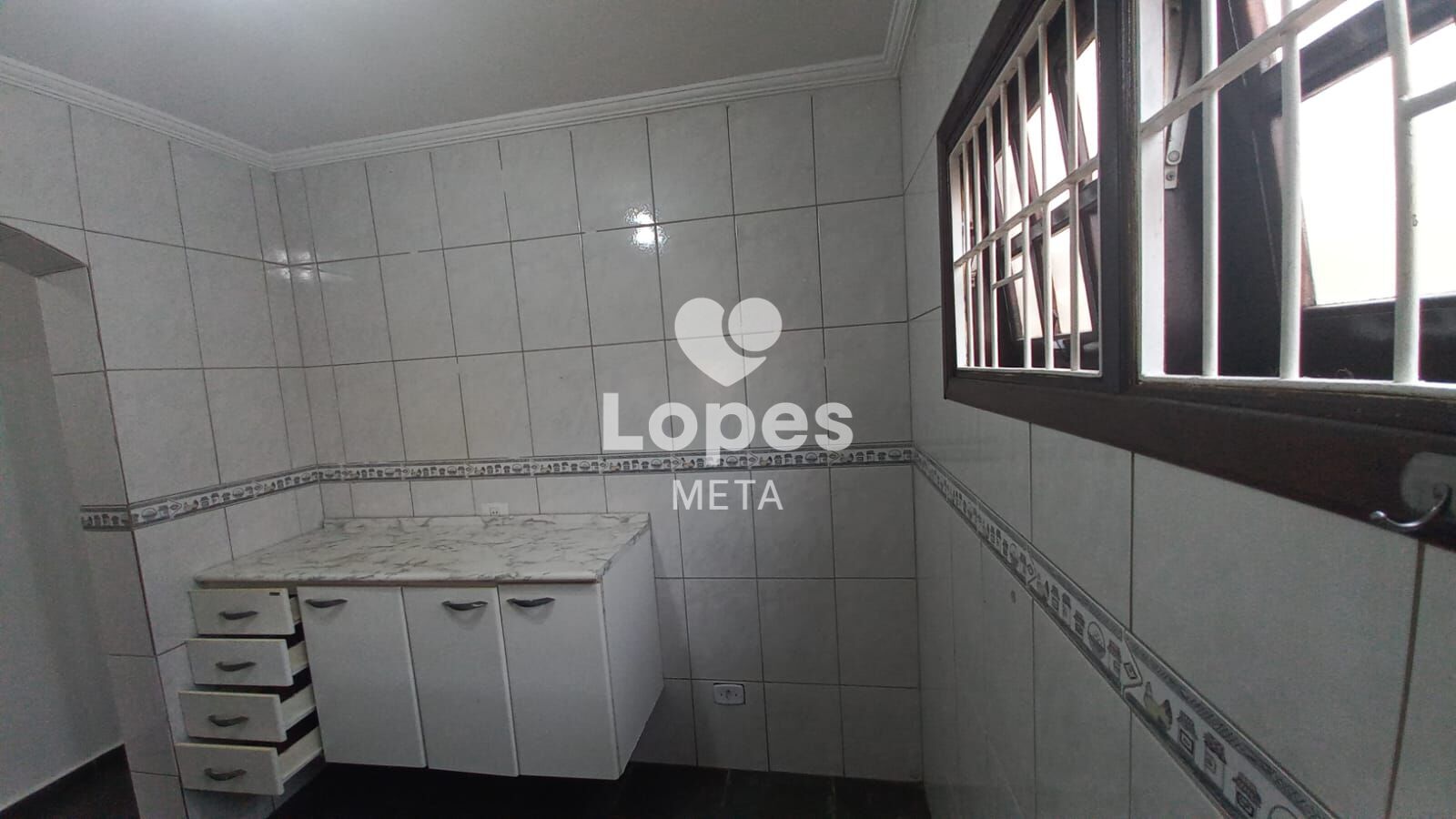Casa à venda com 3 quartos, 100m² - Foto 23