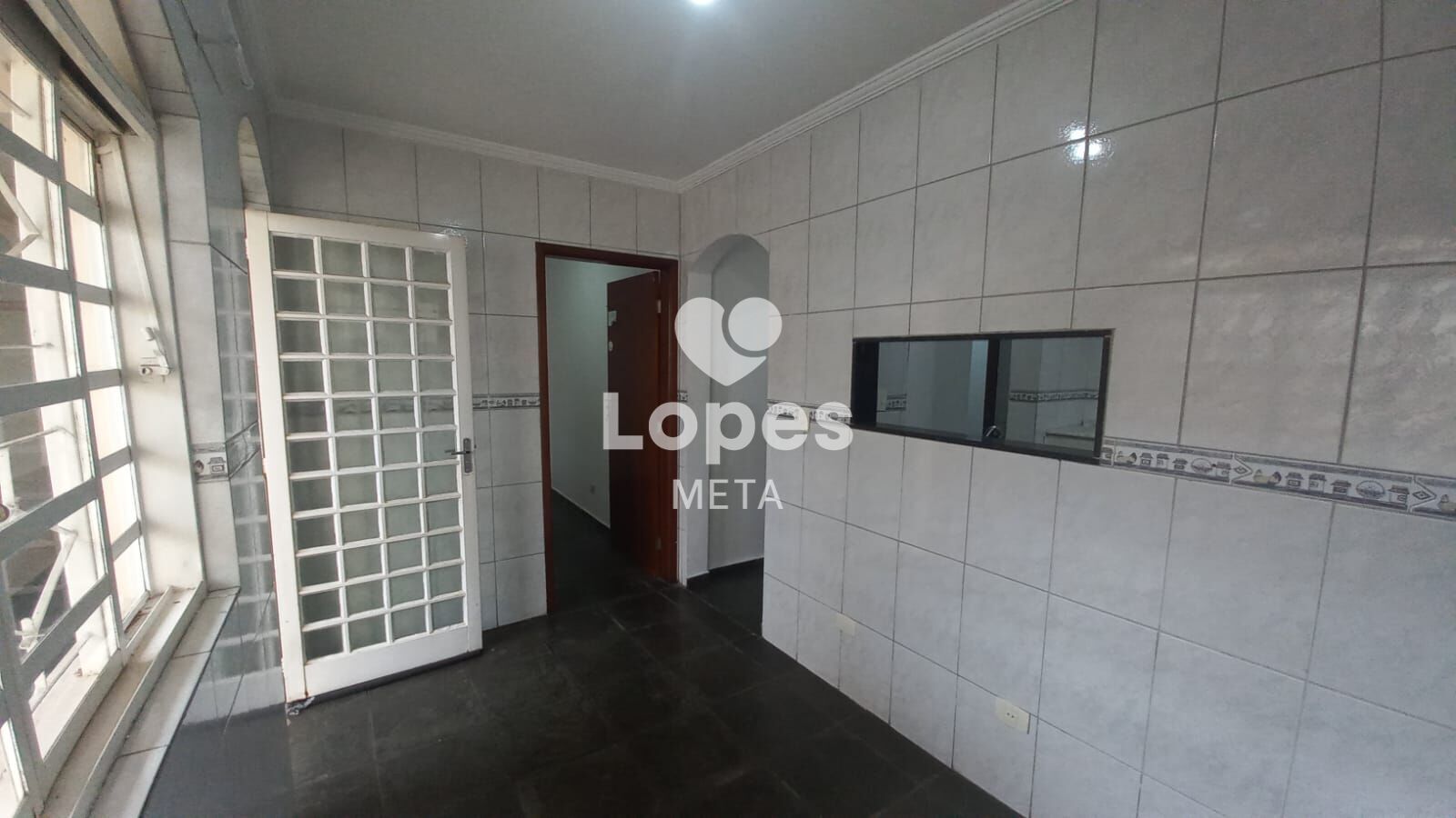 Casa à venda com 3 quartos, 100m² - Foto 18