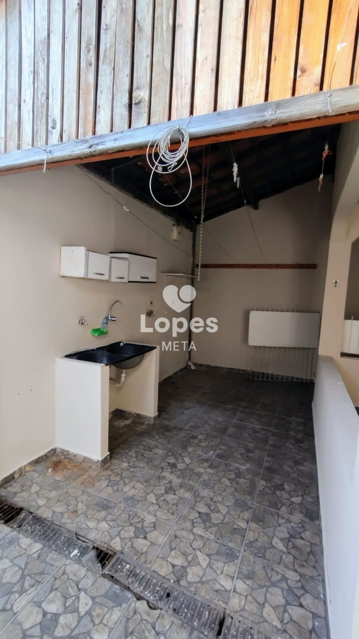 Casa à venda com 3 quartos, 100m² - Foto 13