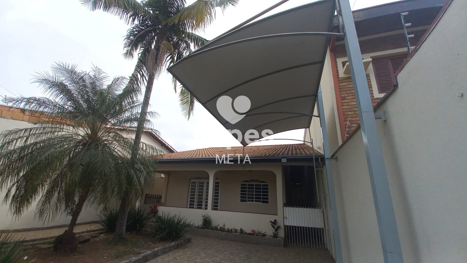 Casa à venda com 3 quartos, 100m² - Foto 4