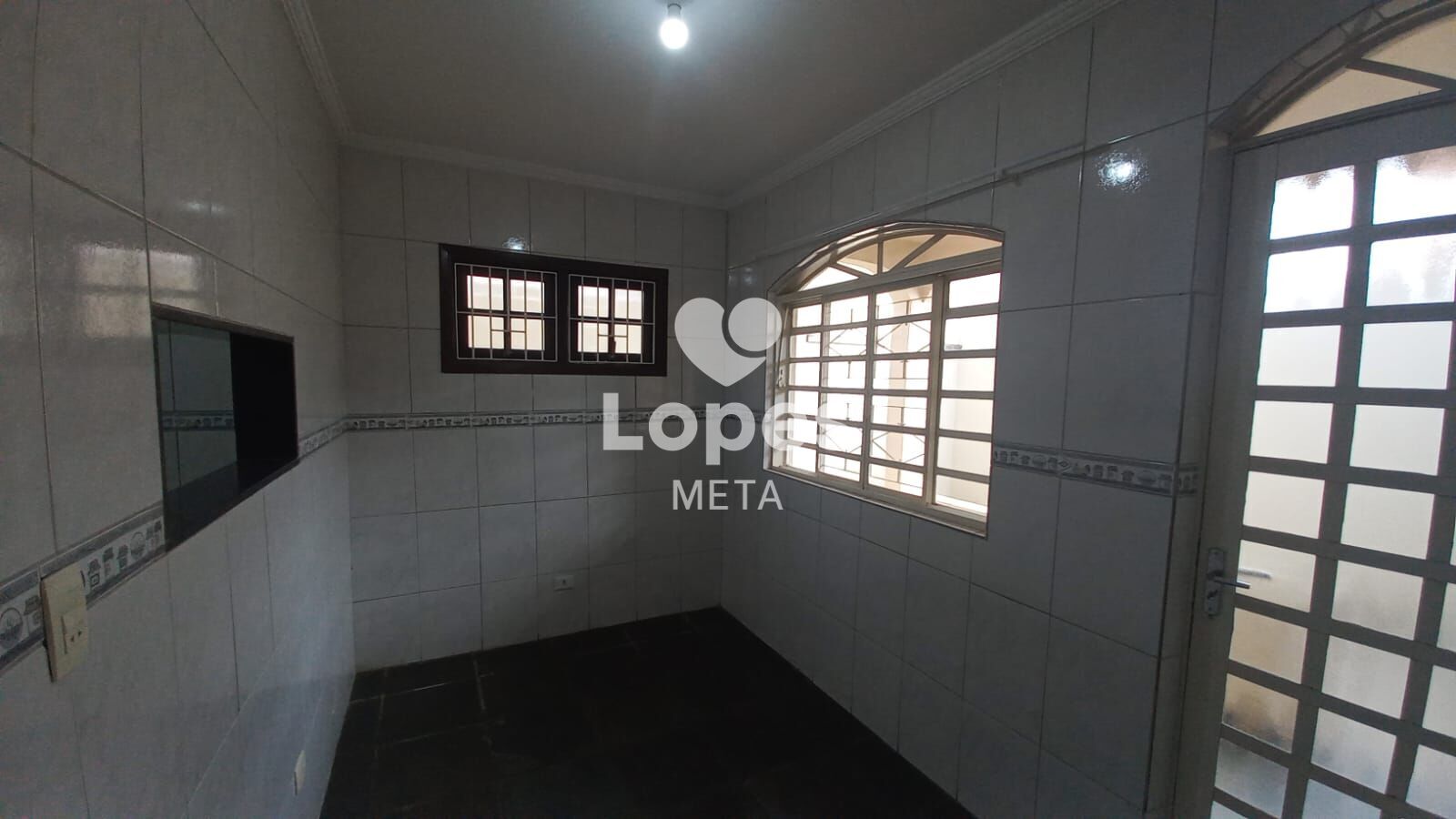 Casa à venda com 3 quartos, 100m² - Foto 17