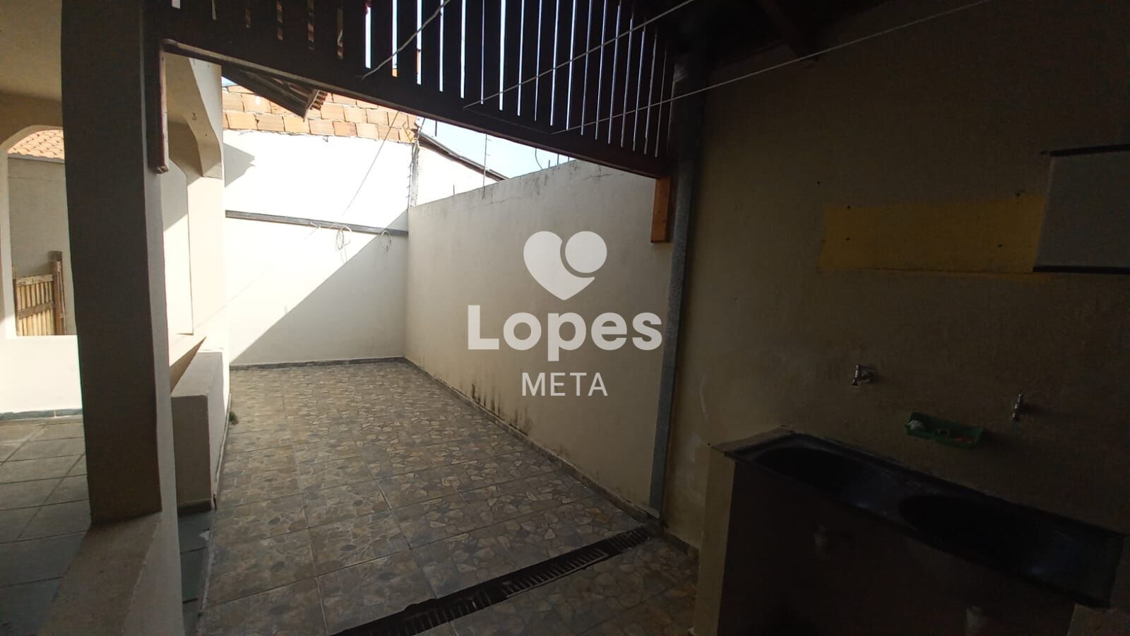 Casa à venda com 3 quartos, 100m² - Foto 14