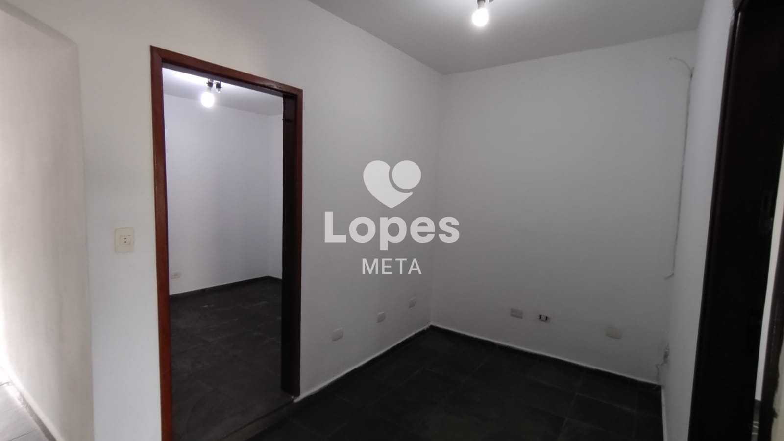 Casa à venda com 3 quartos, 100m² - Foto 26