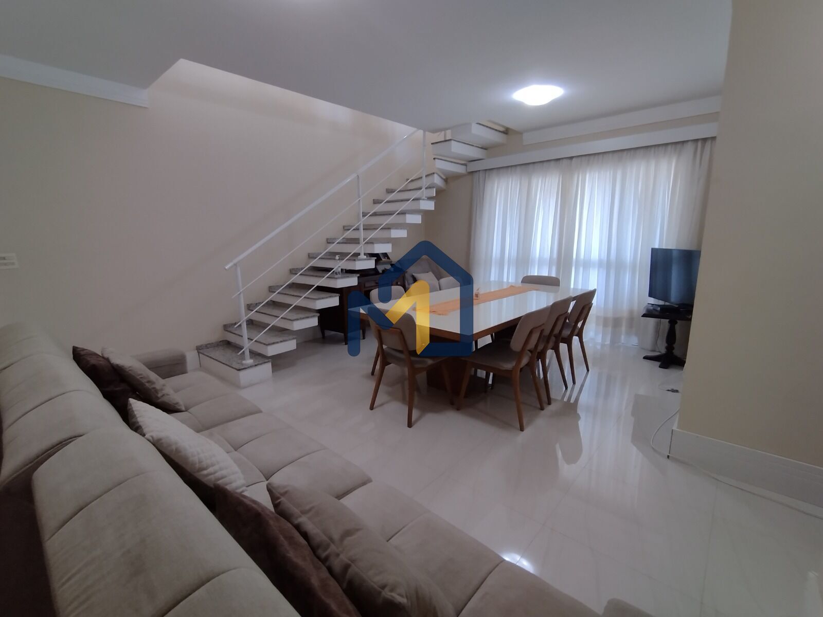 Cobertura, 4 quartos, 243 m² - Foto 1