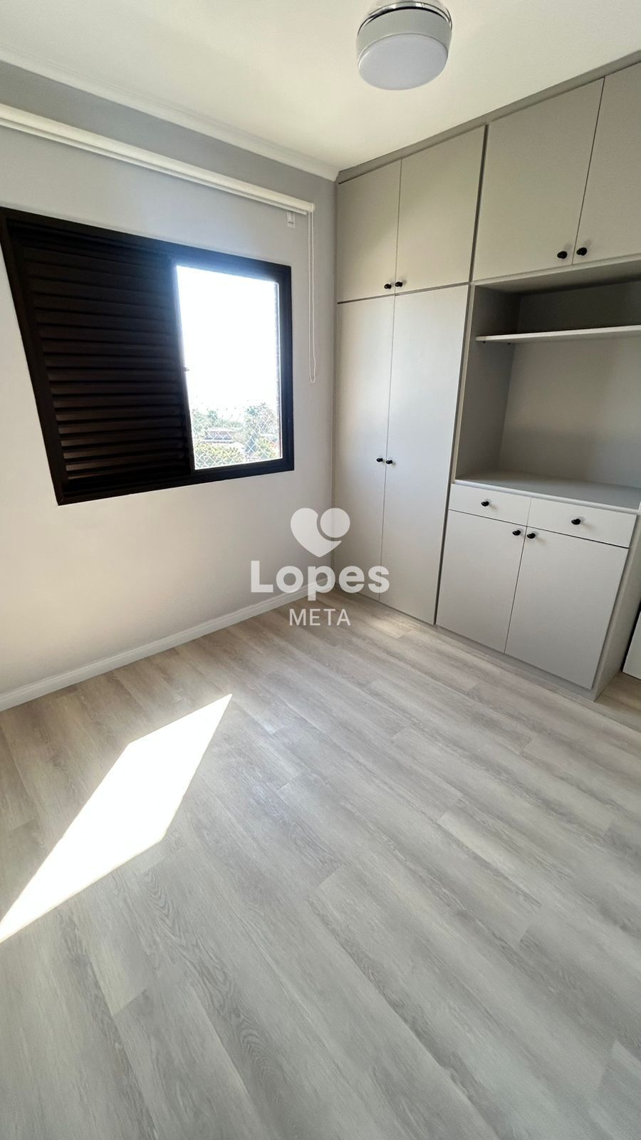 Apartamento para alugar com 1 quarto, 57m² - Foto 14