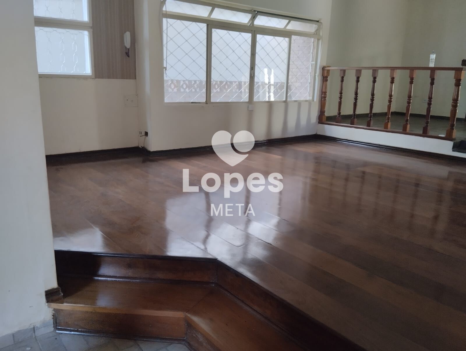 Casa à venda com 5 quartos, 318m² - Foto 12
