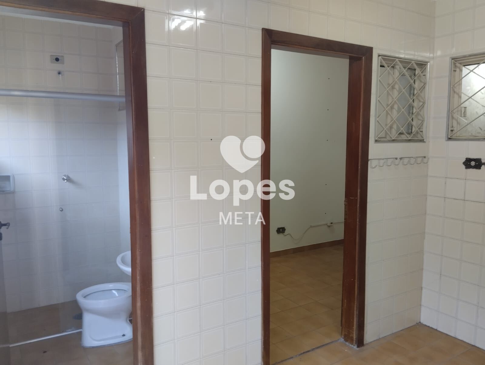 Casa à venda com 5 quartos, 318m² - Foto 16