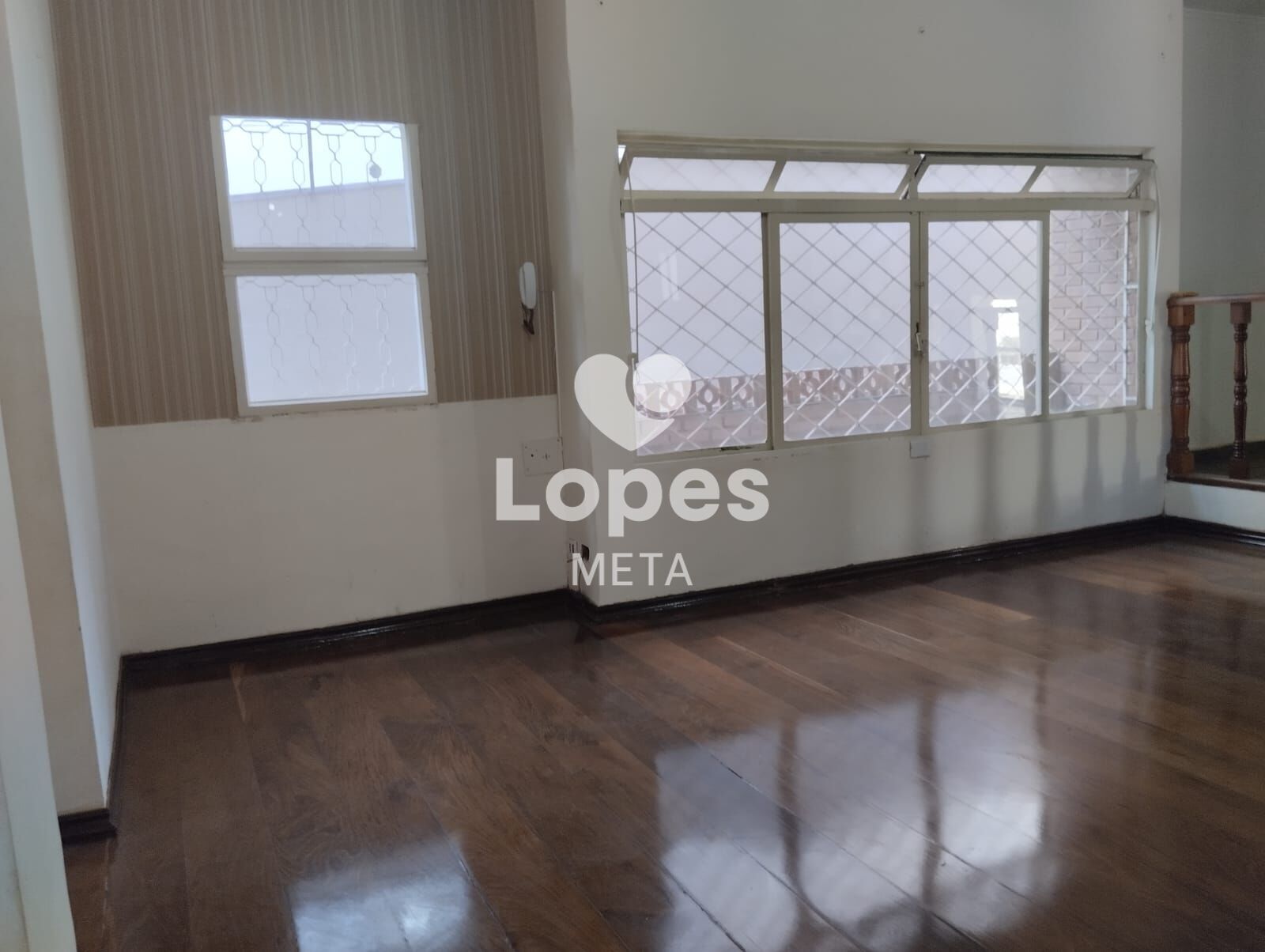 Casa à venda com 5 quartos, 318m² - Foto 10