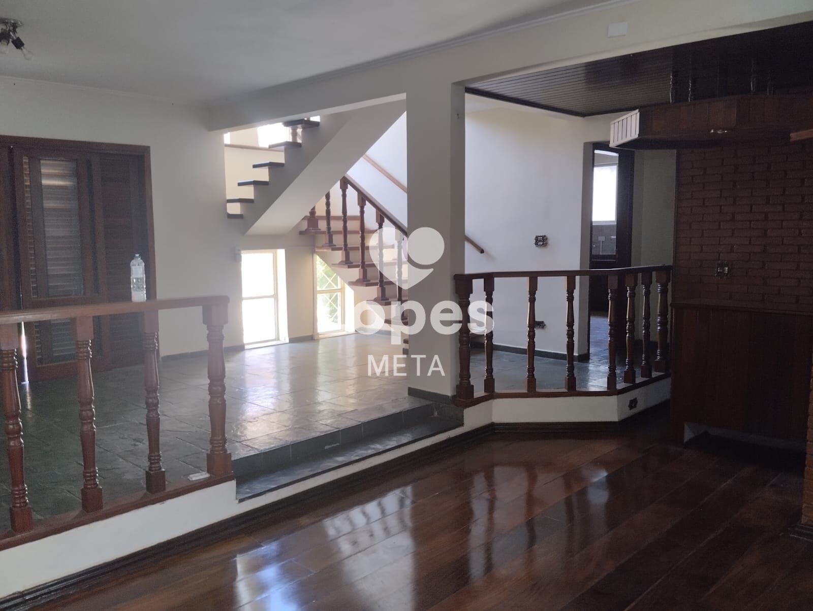 Casa à venda com 5 quartos, 318m² - Foto 15
