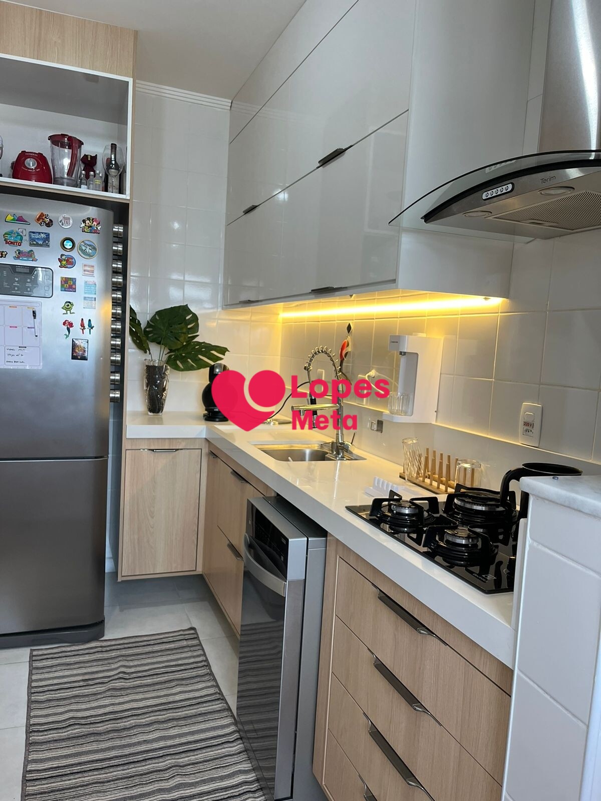 Apartamento à venda com 3 quartos, 98m² - Foto 1