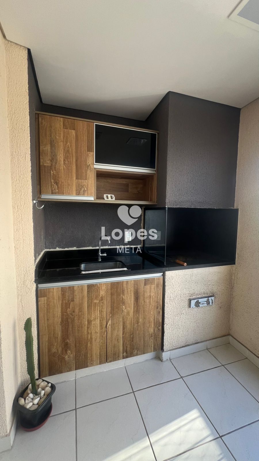 Apartamento para alugar com 3 quartos, 156m² - Foto 3