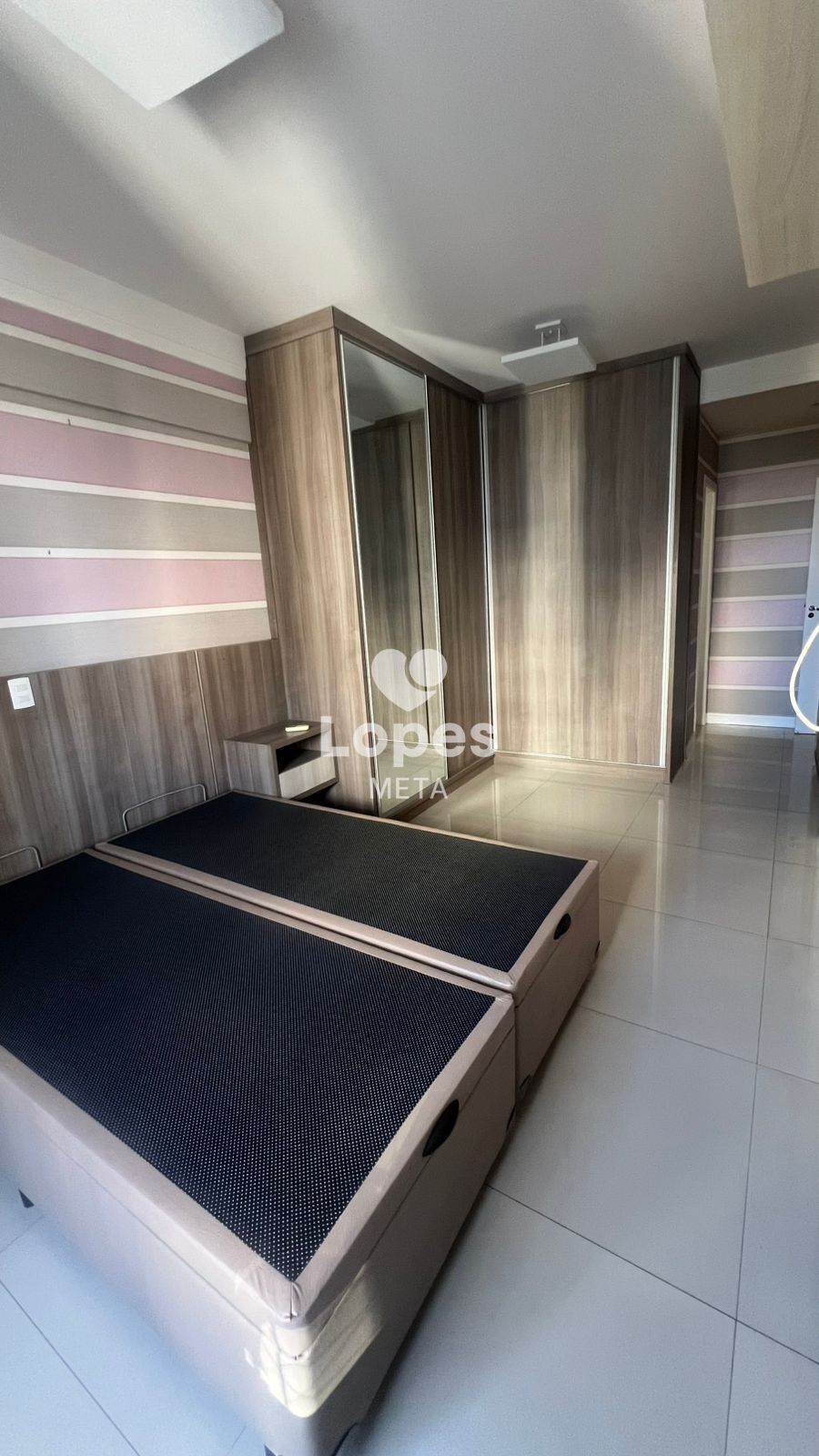 Apartamento para alugar com 3 quartos, 156m² - Foto 22