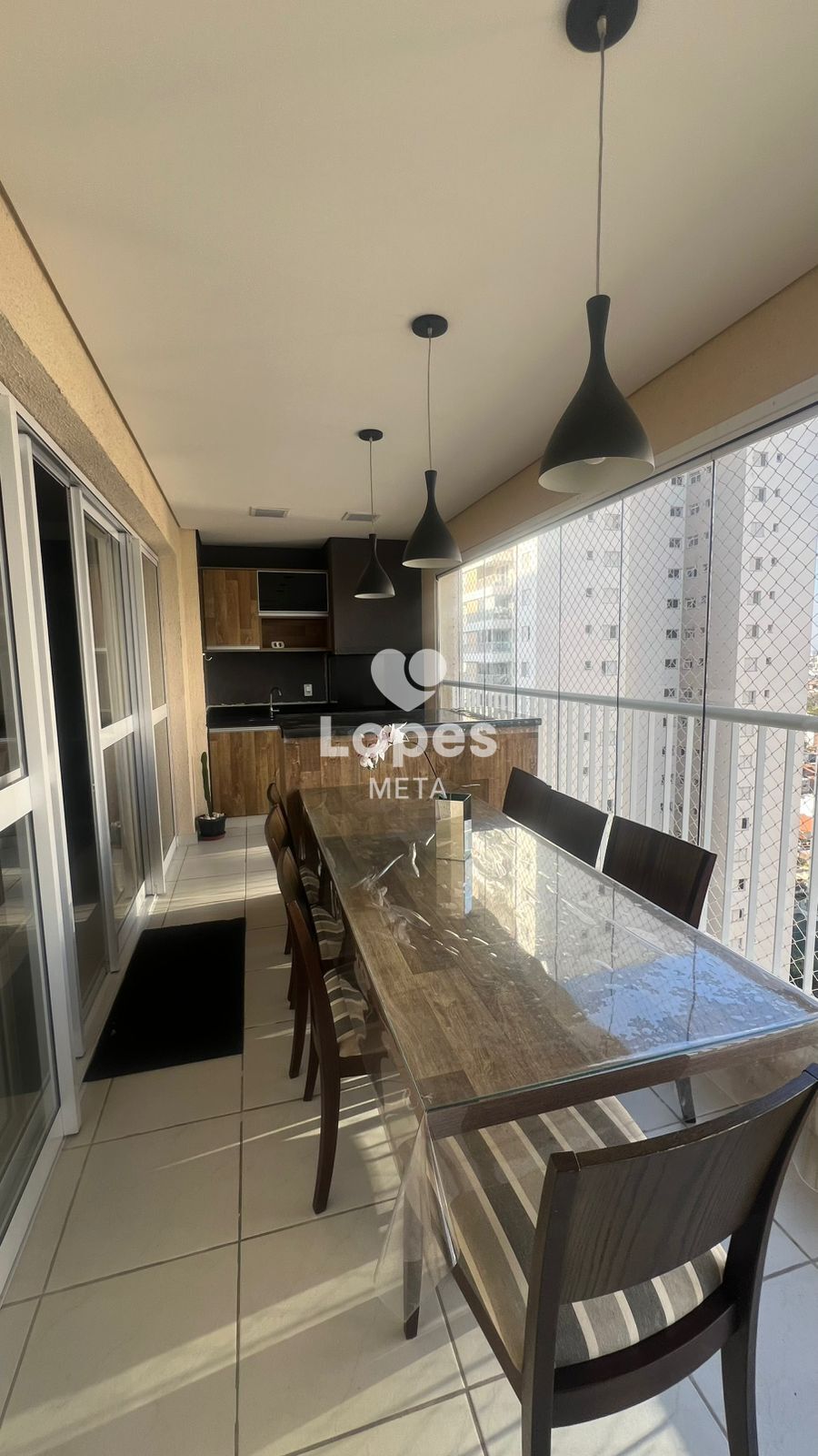 Apartamento para alugar com 3 quartos, 156m² - Foto 1