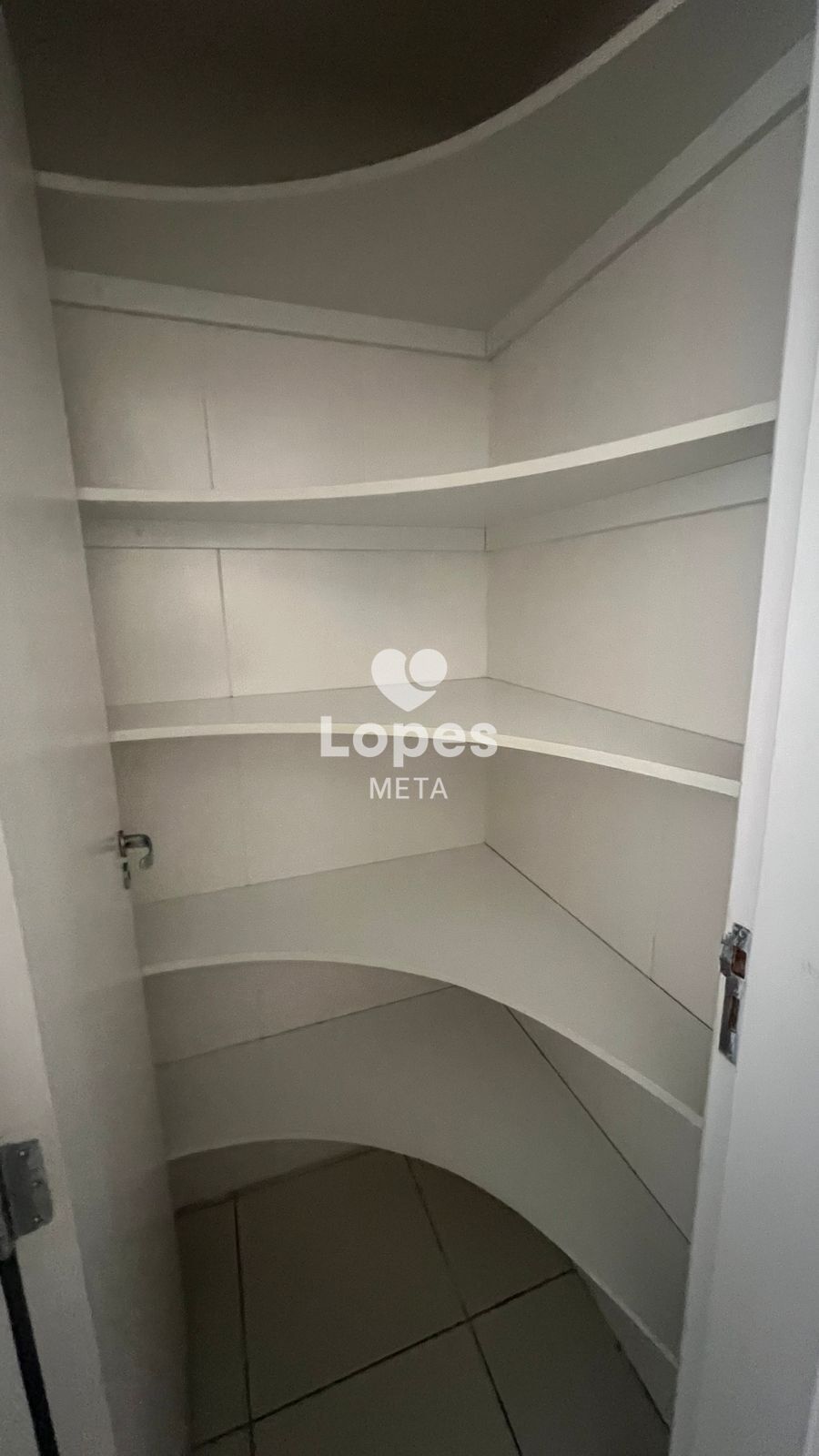 Apartamento para alugar com 3 quartos, 156m² - Foto 35