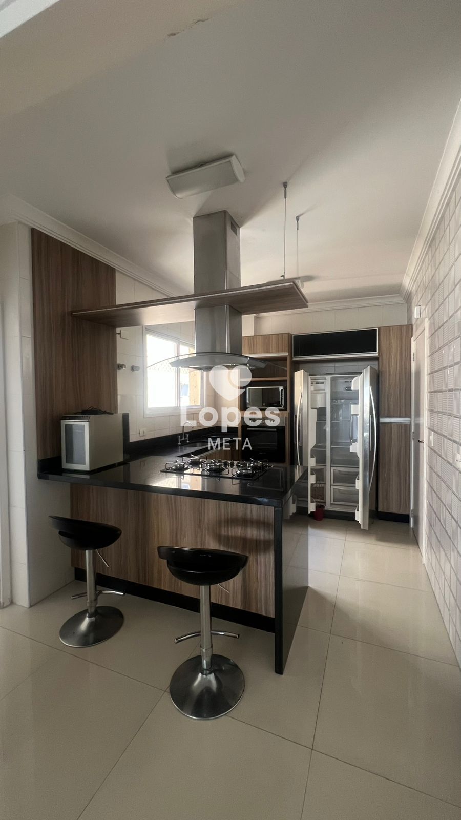 Apartamento para alugar com 3 quartos, 156m² - Foto 14