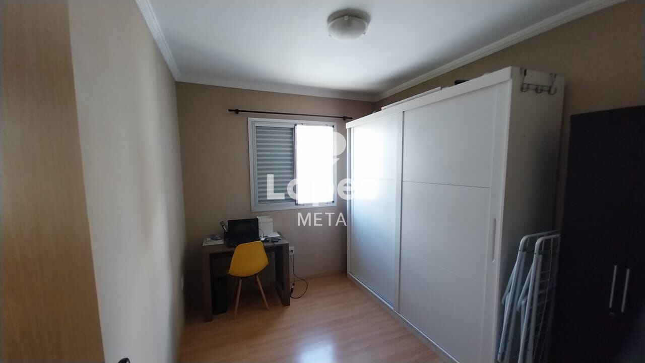 Apartamento à venda com 3 quartos, 75m² - Foto 11
