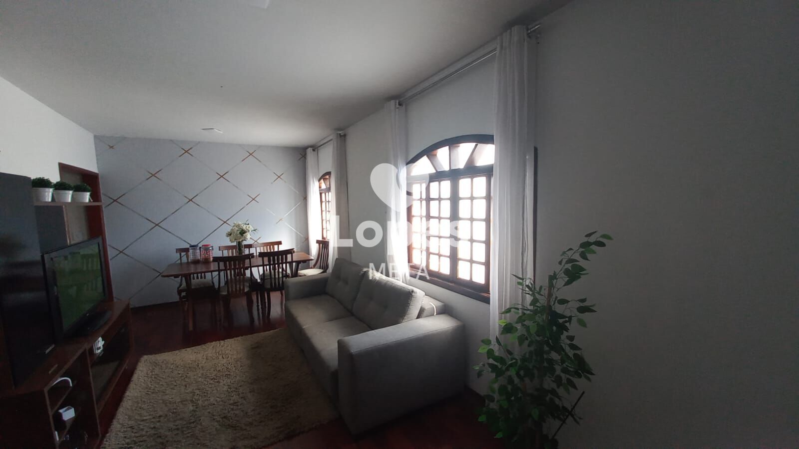 Casa à venda com 3 quartos, 140m² - Foto 2