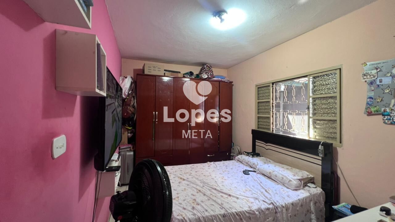 Casa à venda com 3 quartos, 250m² - Foto 5