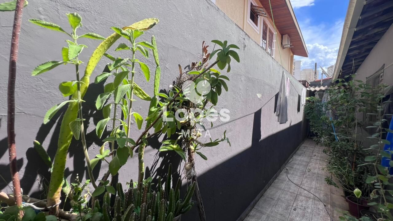Casa à venda com 3 quartos, 250m² - Foto 15