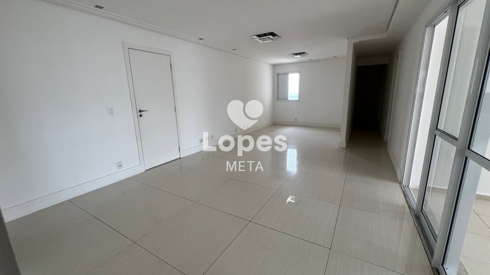 Apartamento à venda com 3 quartos, 125m² - Foto 5