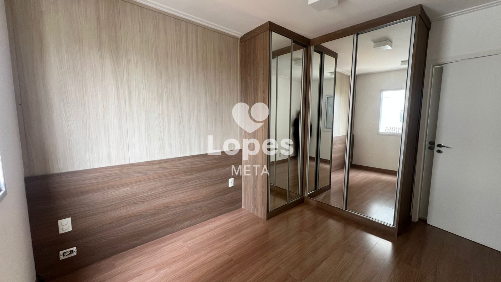 Apartamento à venda com 3 quartos, 125m² - Foto 11